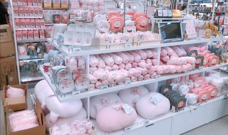 Mê mẩn Daiso 12 tầng: Thiên đường hàng Hàn!