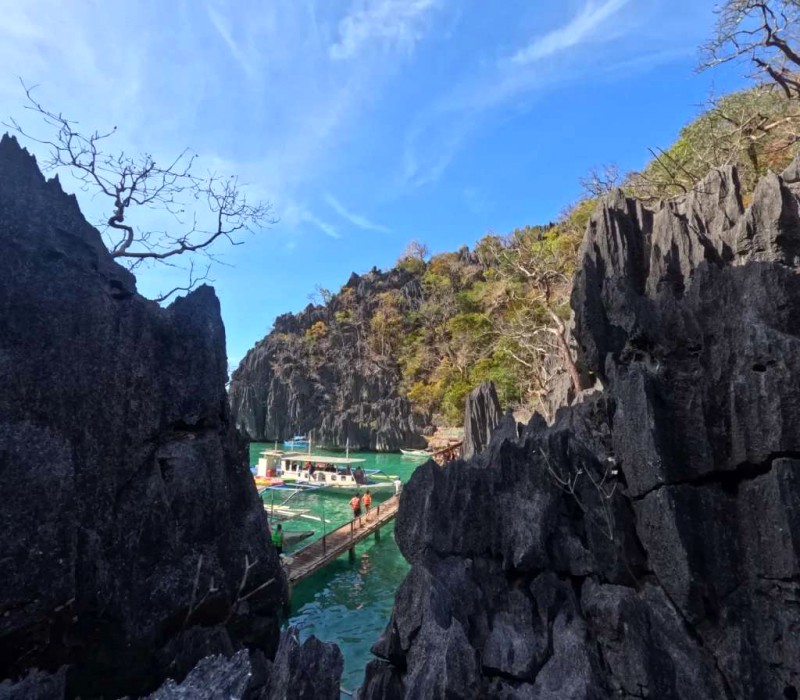Barracuda: Hồ nước đáy nhọn ở Coron.