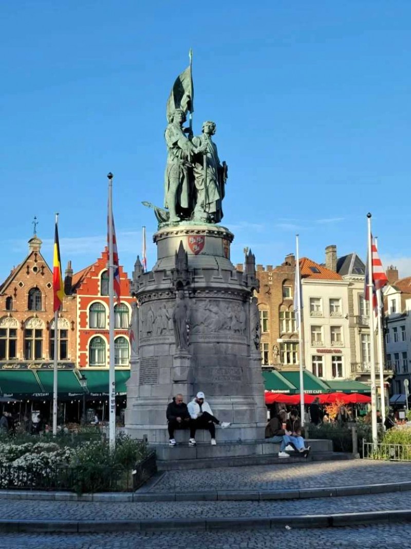 Lạc lối ở Bruges cổ kính.