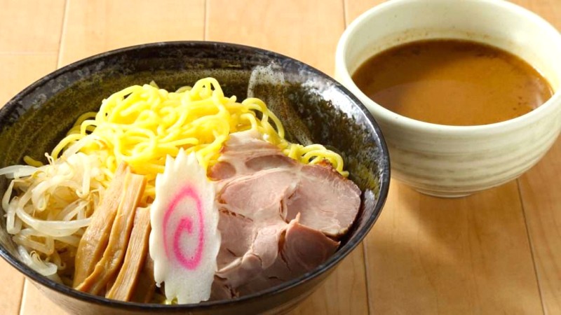 Món Ramen ngon nhất ở Ginza: Khám phá viên ngọc ẩn giấu.