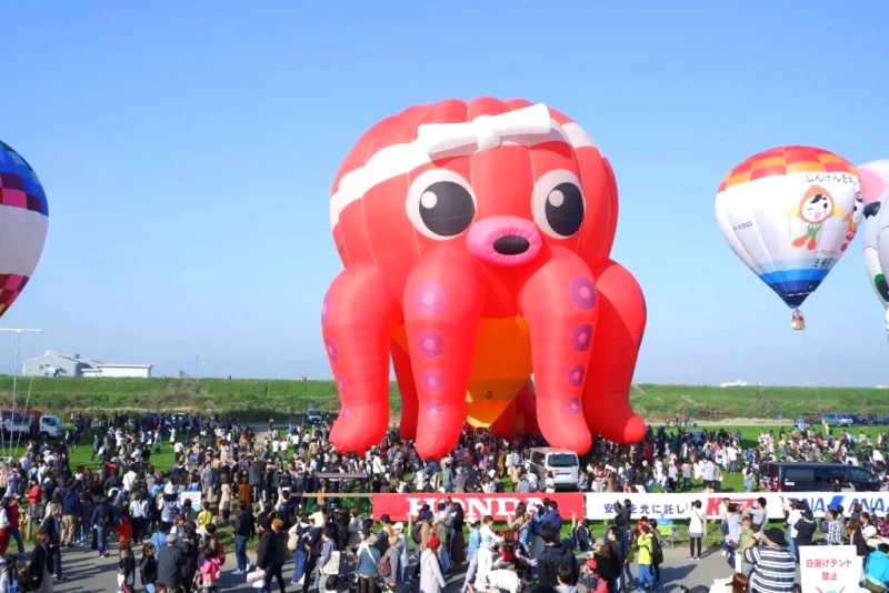 Bay bổng cùng Saga International Balloon Fiesta!