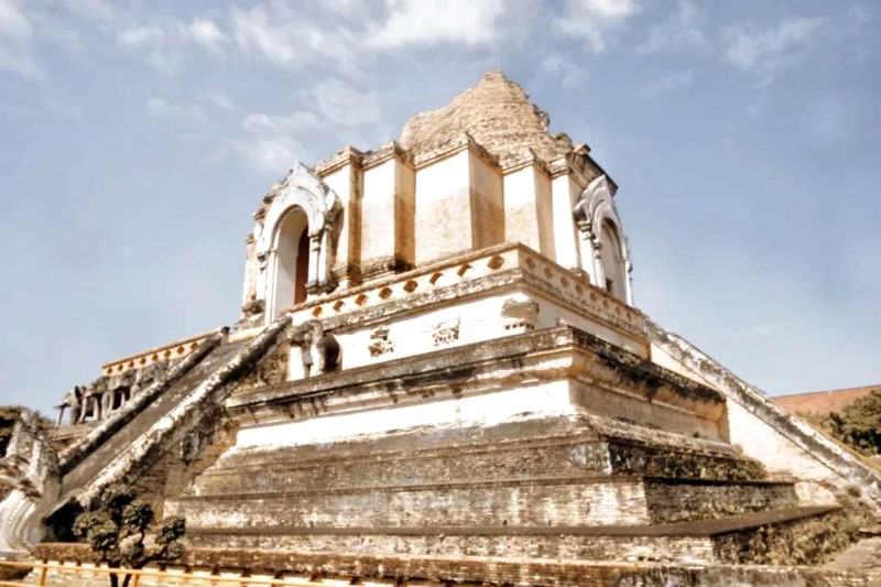 Wat Chedi Luang và những điều kì bí