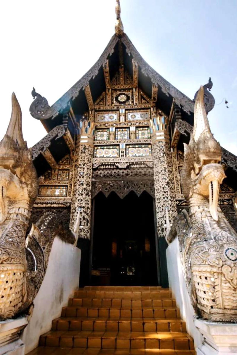 Wat Chedi Luang và những điều kì bí