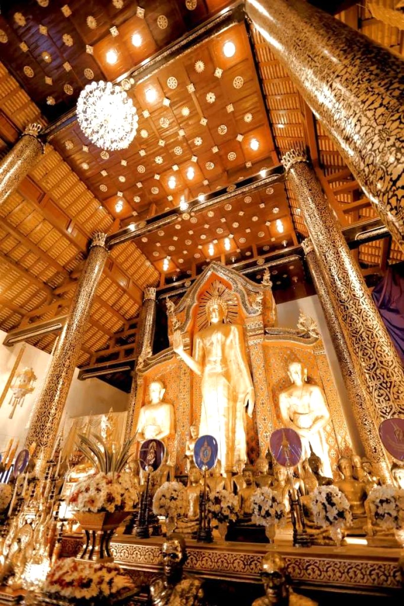 Wat Chedi Luang và những điều kì bí