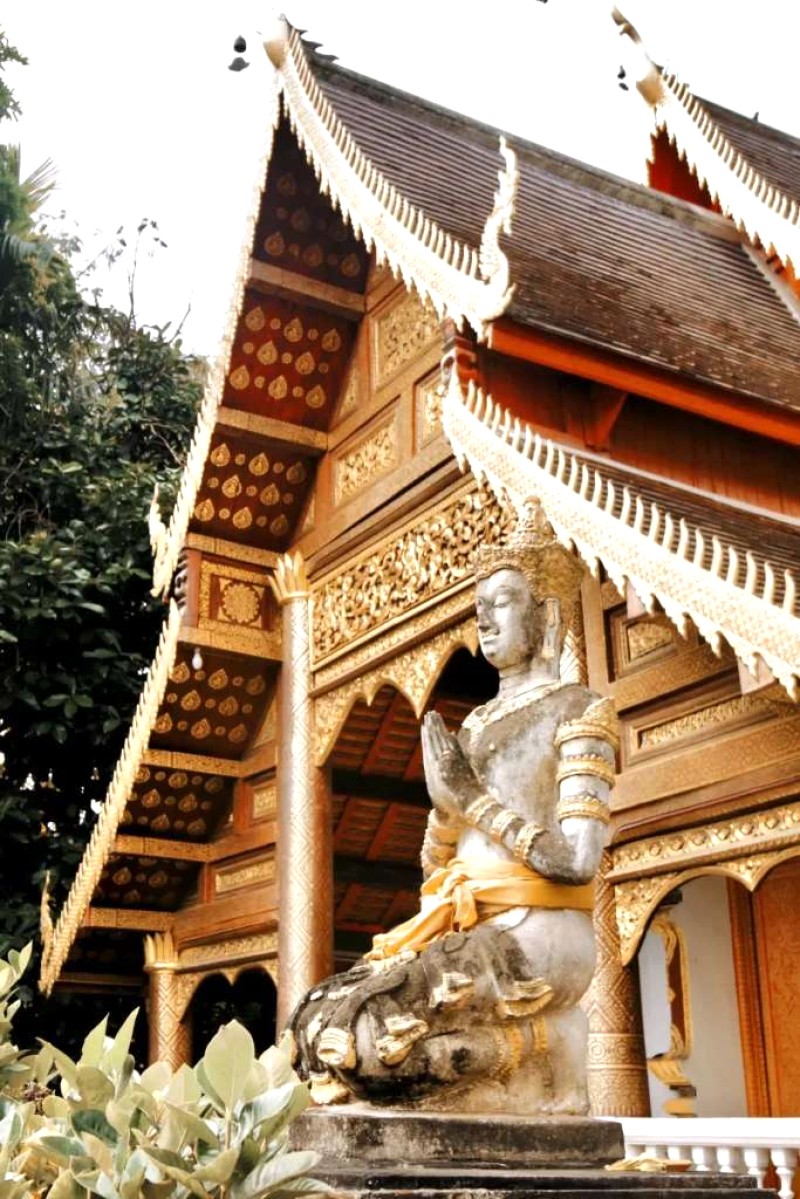 Wat Chedi Luang và những điều kì bí