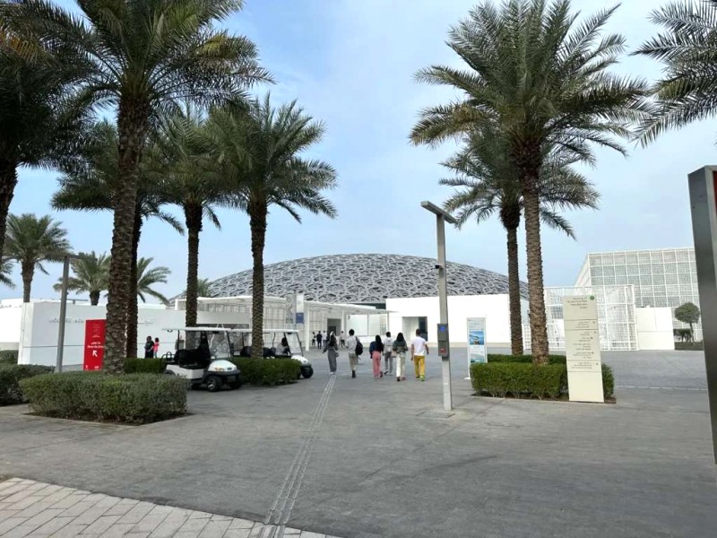 Khám phá Abu Dhabi: 2 ngày văn hóa UAE (dưới 69 kí tự)
