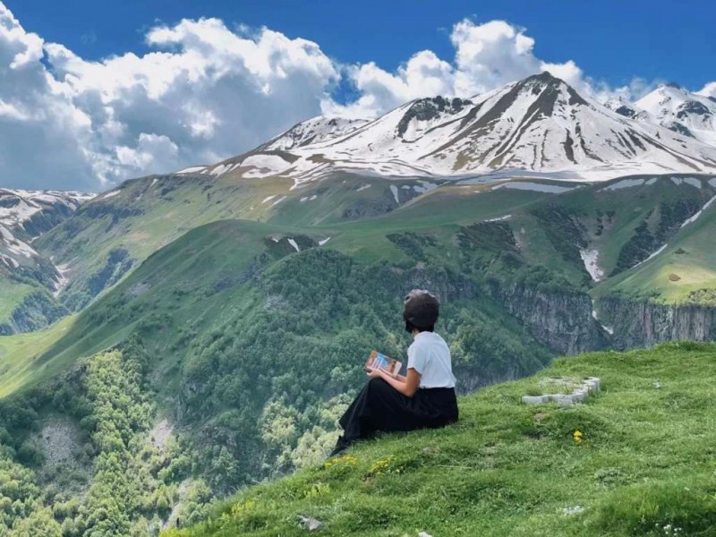 Khám phá Đông Tây Georgia: Du lịch tự túc