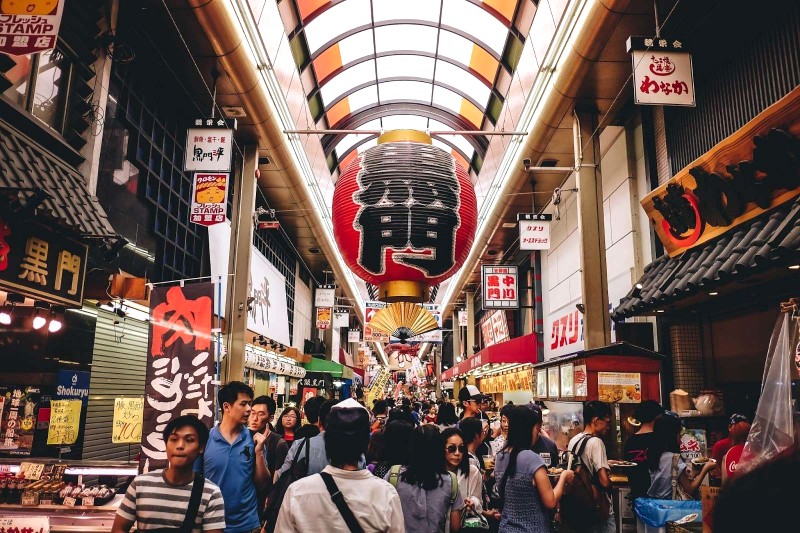 10 Món Quà Lưu Niệm Osaka: Từ Ấm Trà Đến Đồ Gốm (Giá)