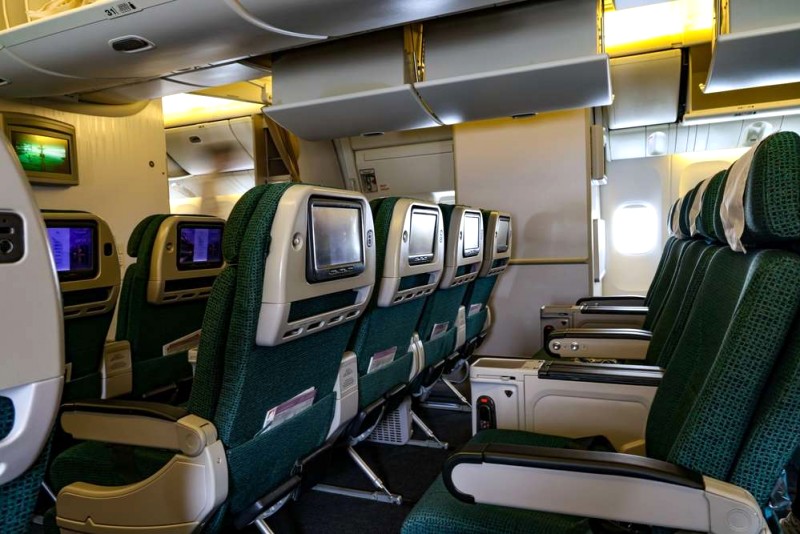 Business Class vs Premium Economy