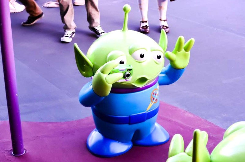 Phương tiện giao thông công cộng từ Tokyo đến Disneyland