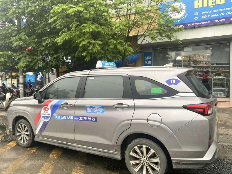 ## Taxi Lan Anh: Giá, dịch vụ, hotline