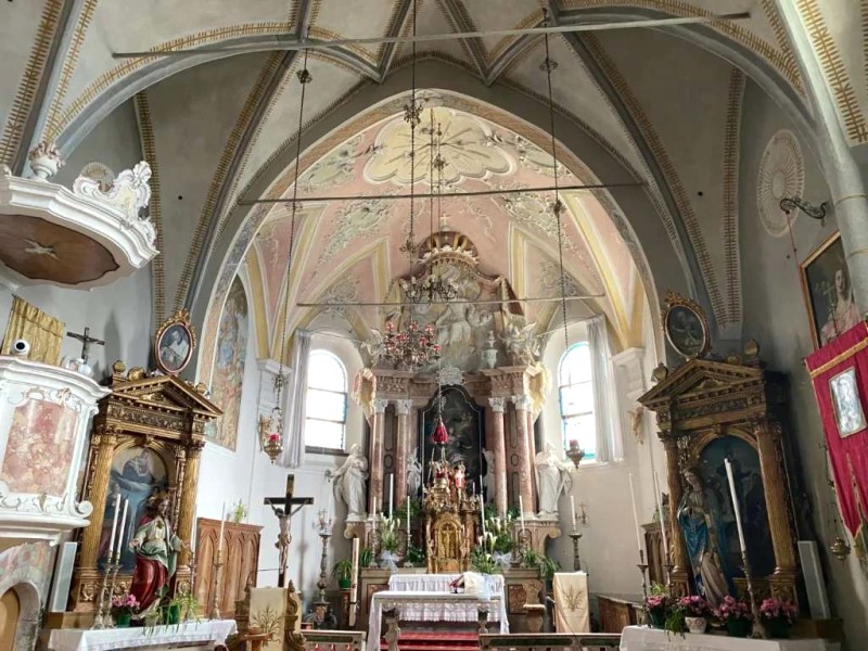 Leo núi cuối tuần tại Colle Santa Lucia.