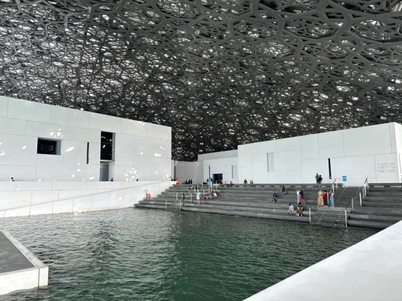 Khám phá Abu Dhabi: 2 ngày phiêu lưu văn hoá UAE.
