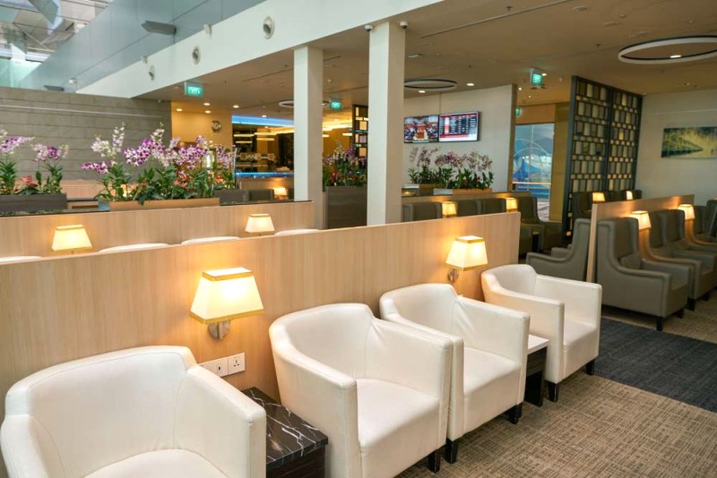 4 Lounge tuyệt vời để thư giãn tại sân bay Singapore.