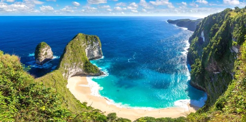 8 bãi biển Bali lý tưởng cho kỳ nghỉ hè 2024.