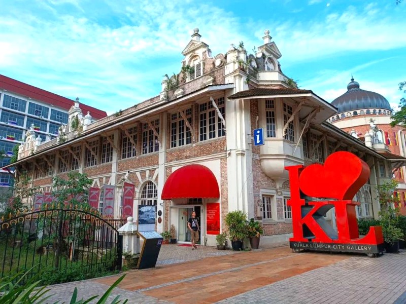 Khám phá Dataran Merdeka, quảng trường Độc lập KL.