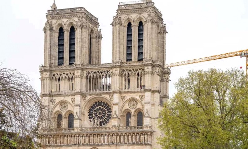 Paris: Thành phố ánh sao.