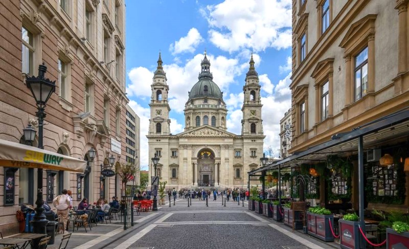 Budapest: When to Visit Hungary's Gem