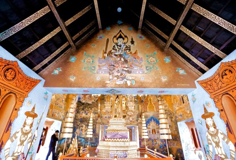 Wat Chedi Luang và những điều kì bí