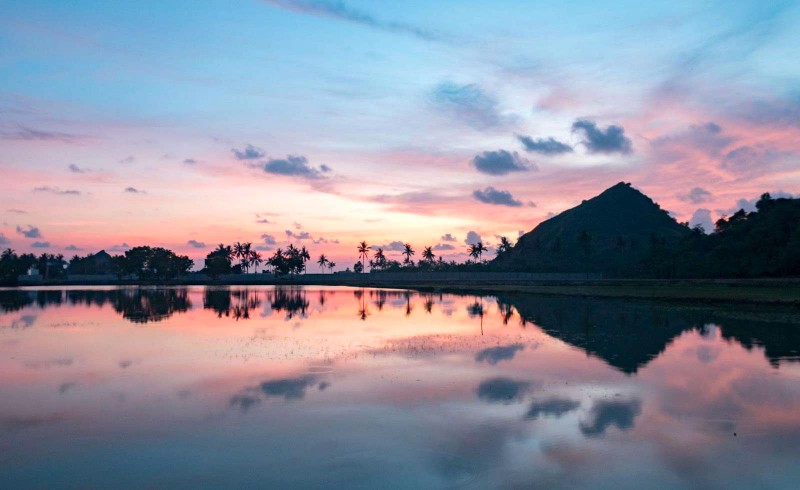 Lombok Surf Guide: Best Spots & Timing