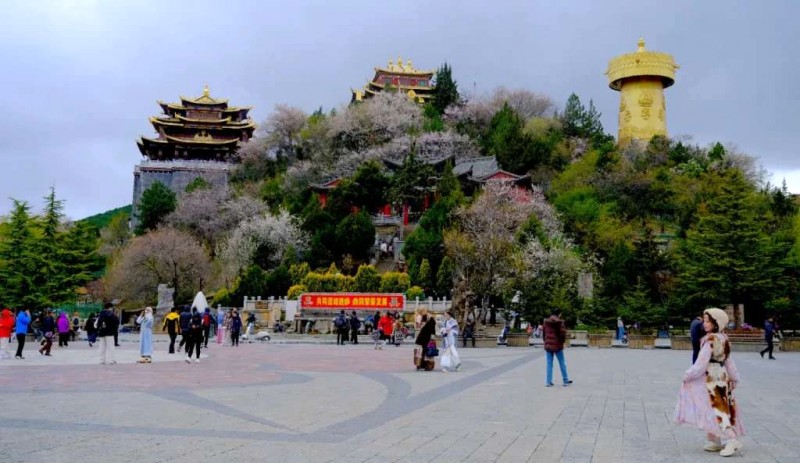 Thành cổ Ánh Trăng Dukezong (Shangri-La) - Khám phá!