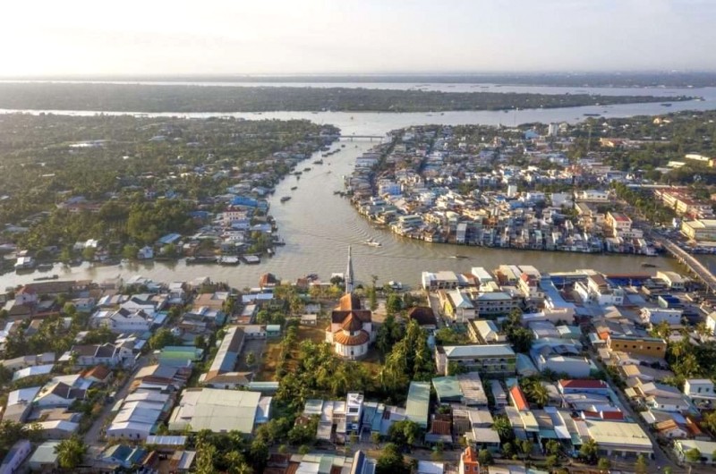 Tiền Giang: Miền Tây, du lịch sông nước.