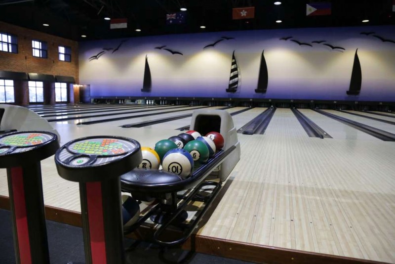 10 Địa điểm Bowling lý tưởng cho Team Building tại Singapore