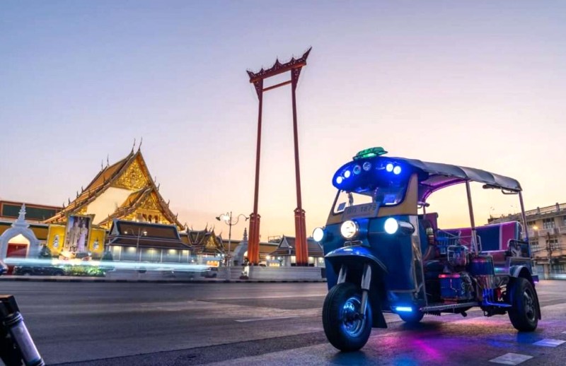 Thưởng thức Tuk Tuk tại Thái Lan: Tránh lừa đảo & mẹo hay